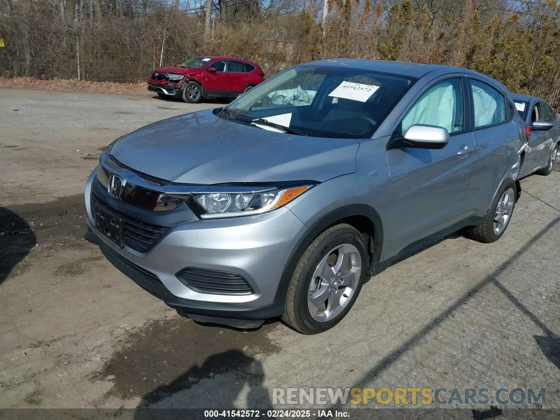 2 Photograph of a damaged car 3CZRU6H3XLM721368 HONDA HR-V 2020