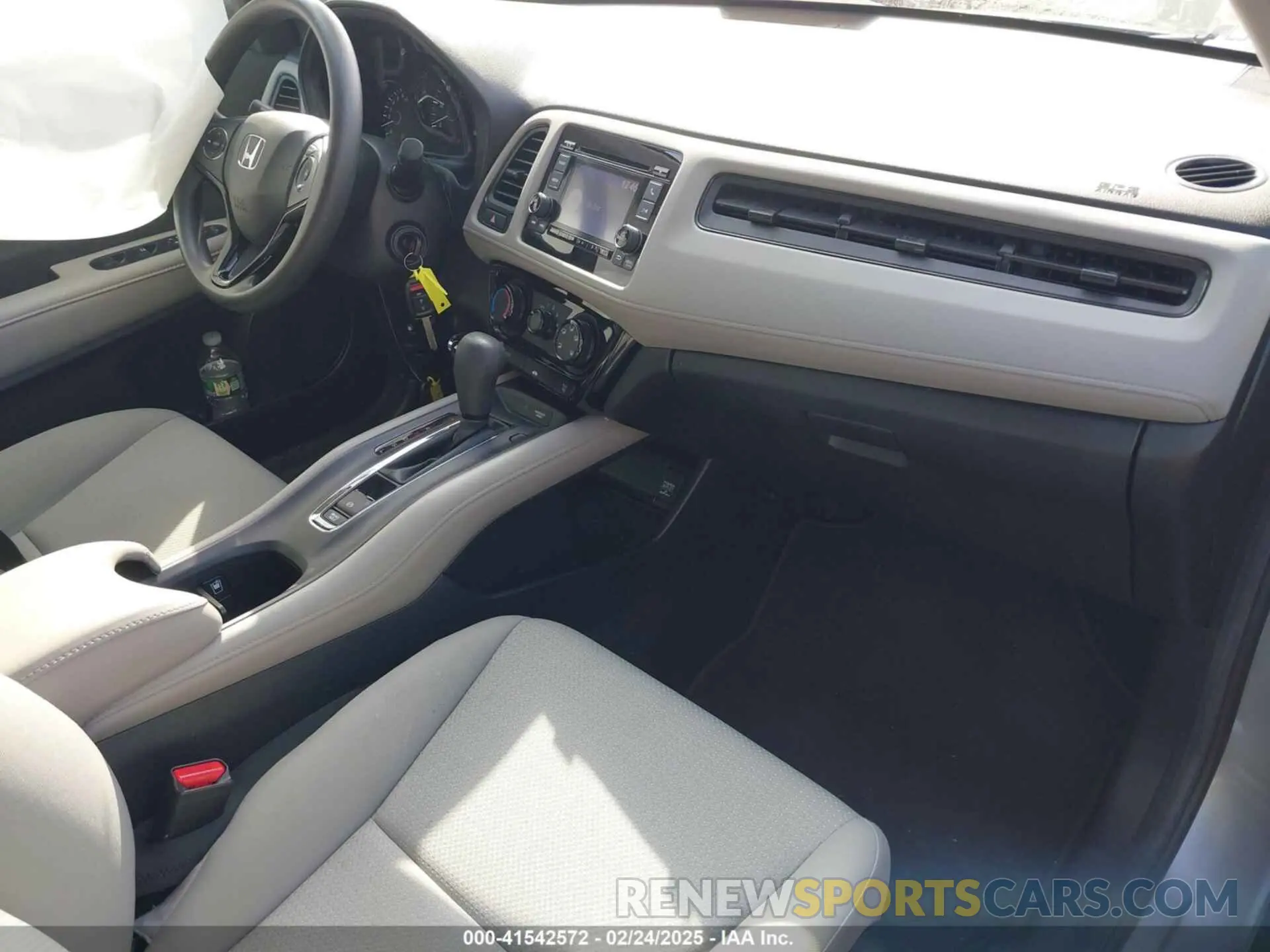 5 Photograph of a damaged car 3CZRU6H3XLM721368 HONDA HR-V 2020