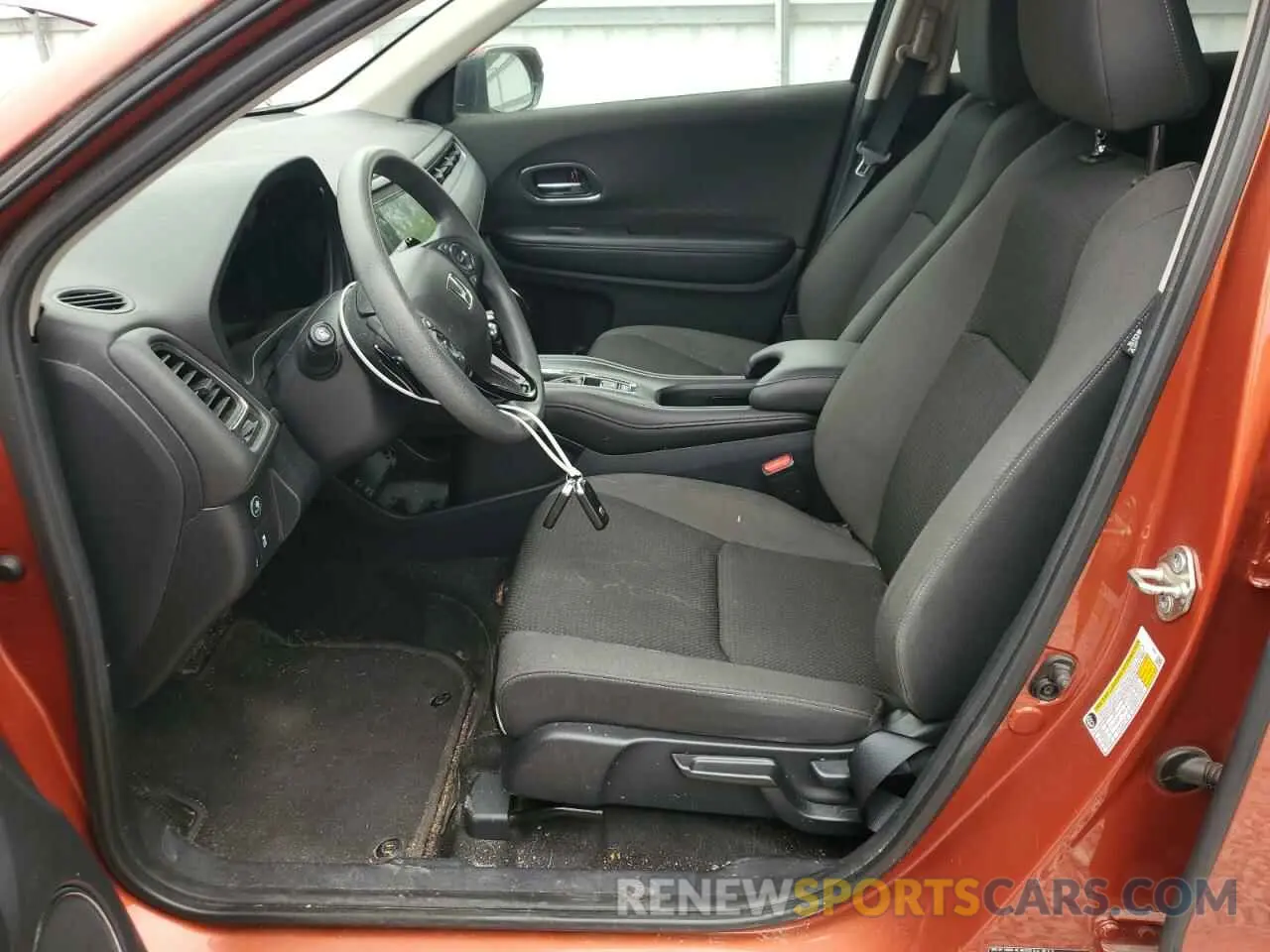 7 Photograph of a damaged car 3CZRU6H51LM709983 HONDA HR-V 2020