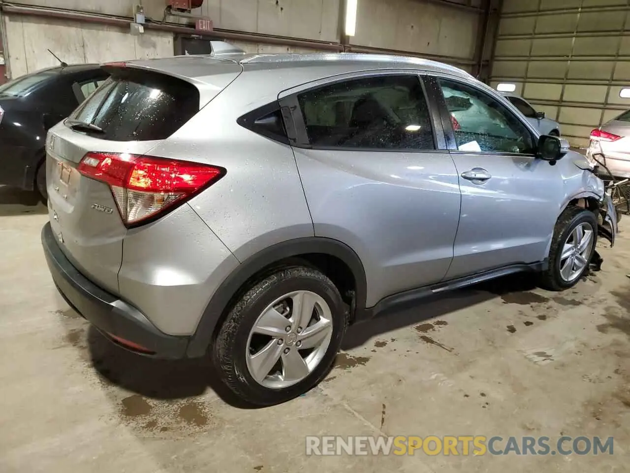 3 Photograph of a damaged car 3CZRU6H51LM733362 HONDA HR-V 2020