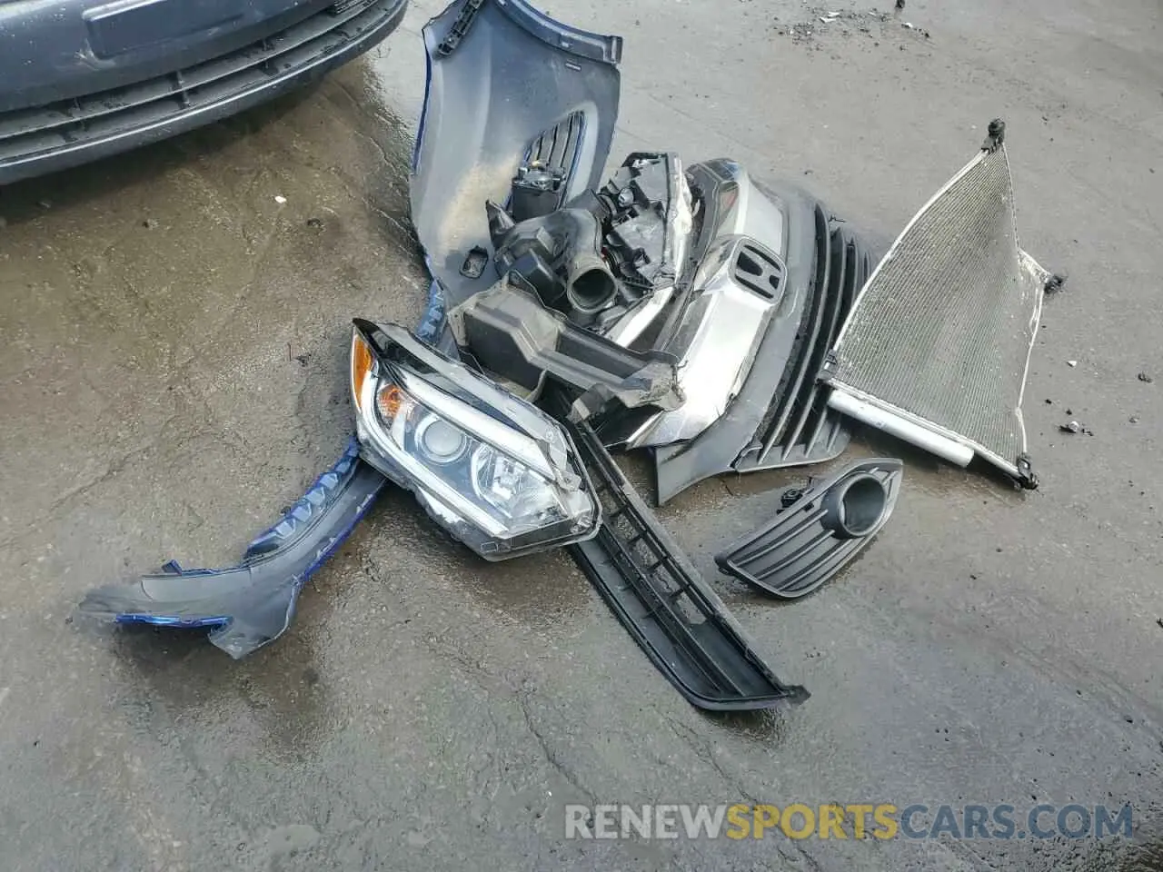 13 Photograph of a damaged car 3CZRU6H52LM706364 HONDA HR-V 2020