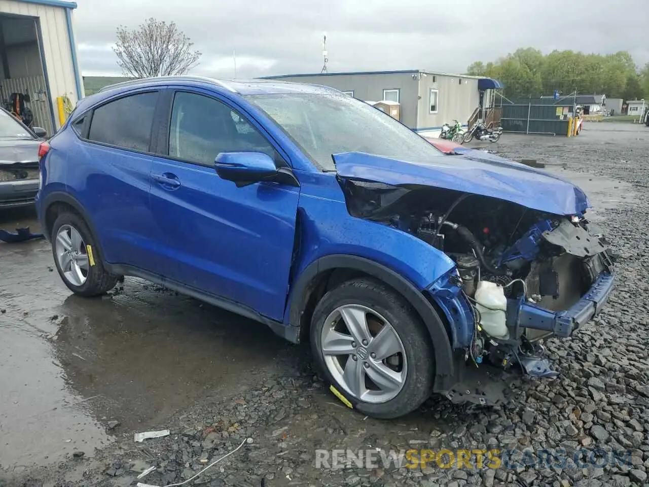 4 Photograph of a damaged car 3CZRU6H52LM706364 HONDA HR-V 2020