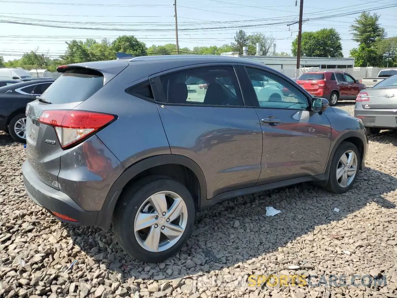 3 Photograph of a damaged car 3CZRU6H53LM703568 HONDA HR-V 2020