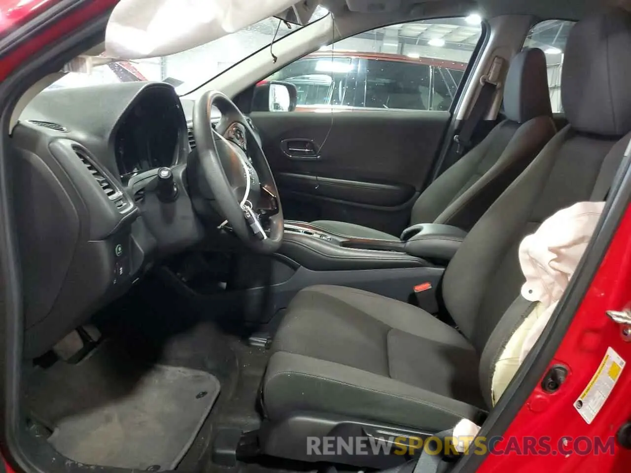 7 Photograph of a damaged car 3CZRU6H54LM702056 HONDA HR-V 2020