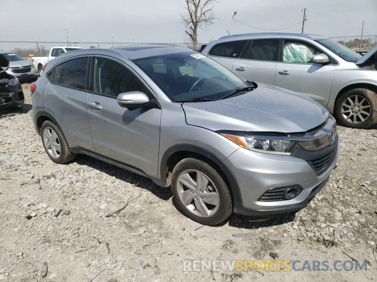 4 Photograph of a damaged car 3CZRU6H54LM712876 HONDA HR-V 2020