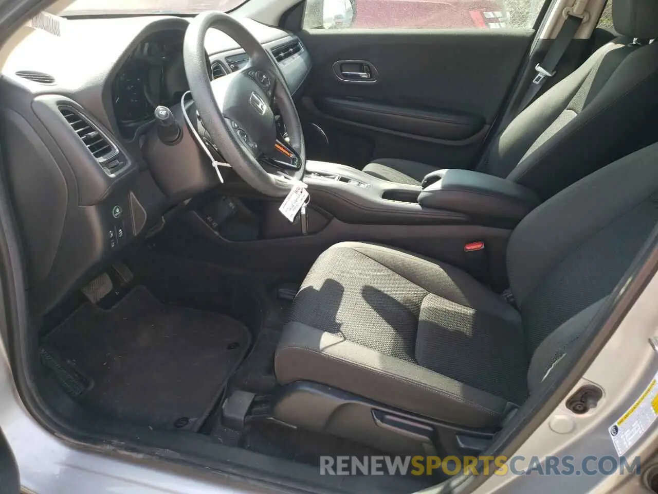 7 Photograph of a damaged car 3CZRU6H54LM712876 HONDA HR-V 2020