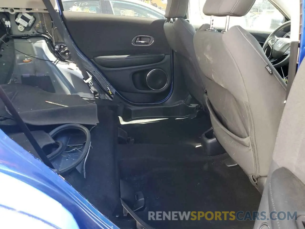 10 Photograph of a damaged car 3CZRU6H54LM725241 HONDA HR-V 2020