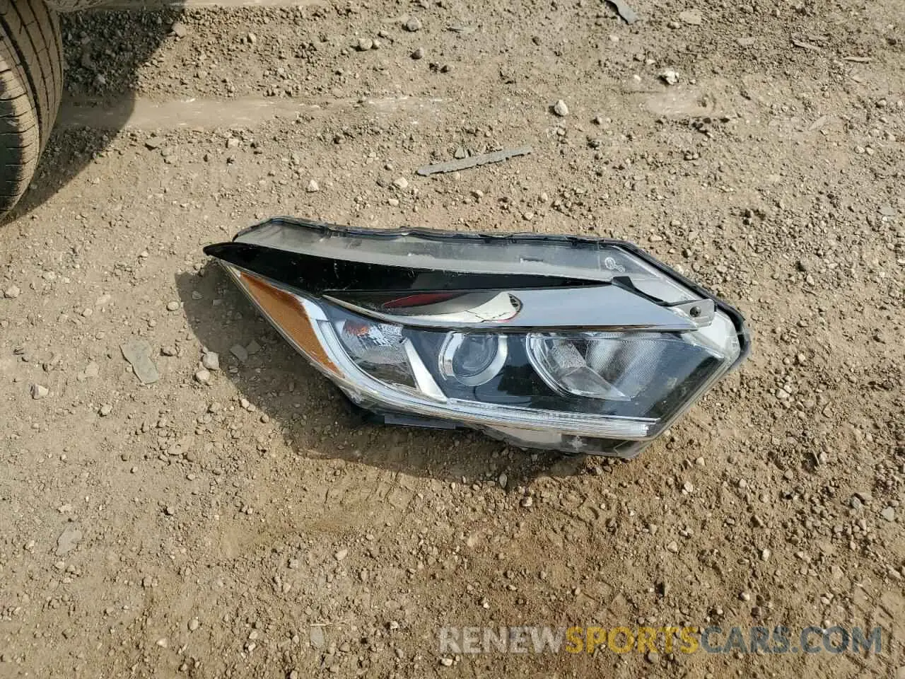 12 Photograph of a damaged car 3CZRU6H55LM732523 HONDA HR-V 2020