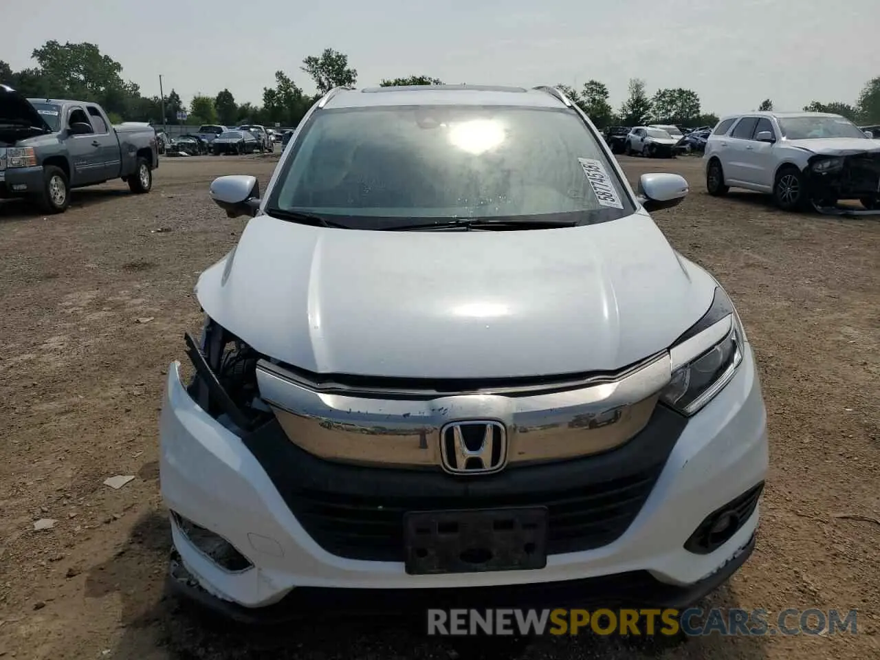 5 Photograph of a damaged car 3CZRU6H55LM732523 HONDA HR-V 2020