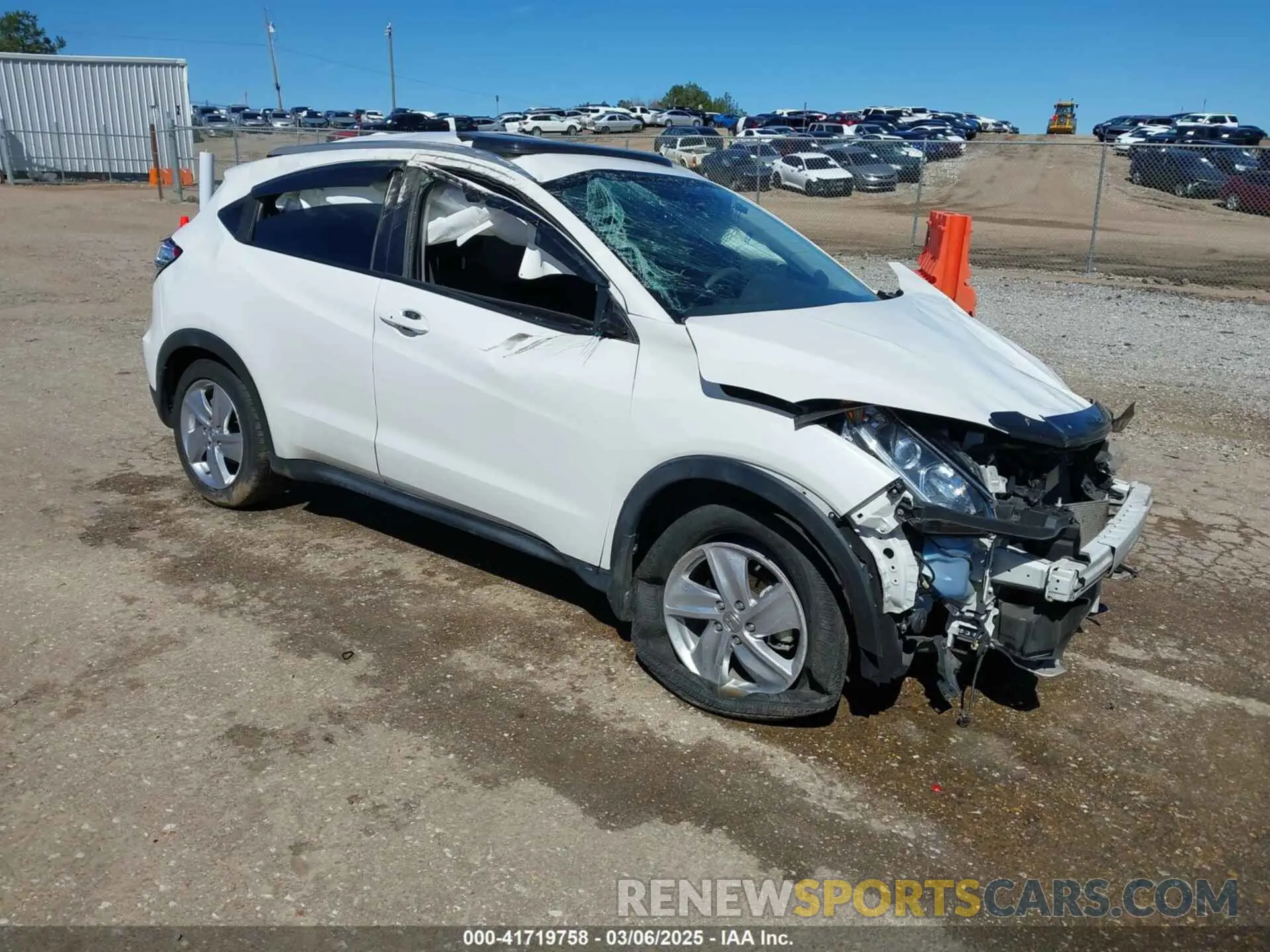 1 Photograph of a damaged car 3CZRU6H57LM719014 HONDA HR-V 2020