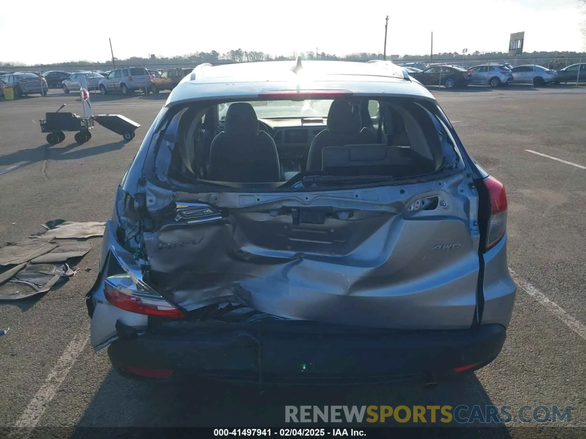 16 Photograph of a damaged car 3CZRU6H58LM726540 HONDA HR-V 2020
