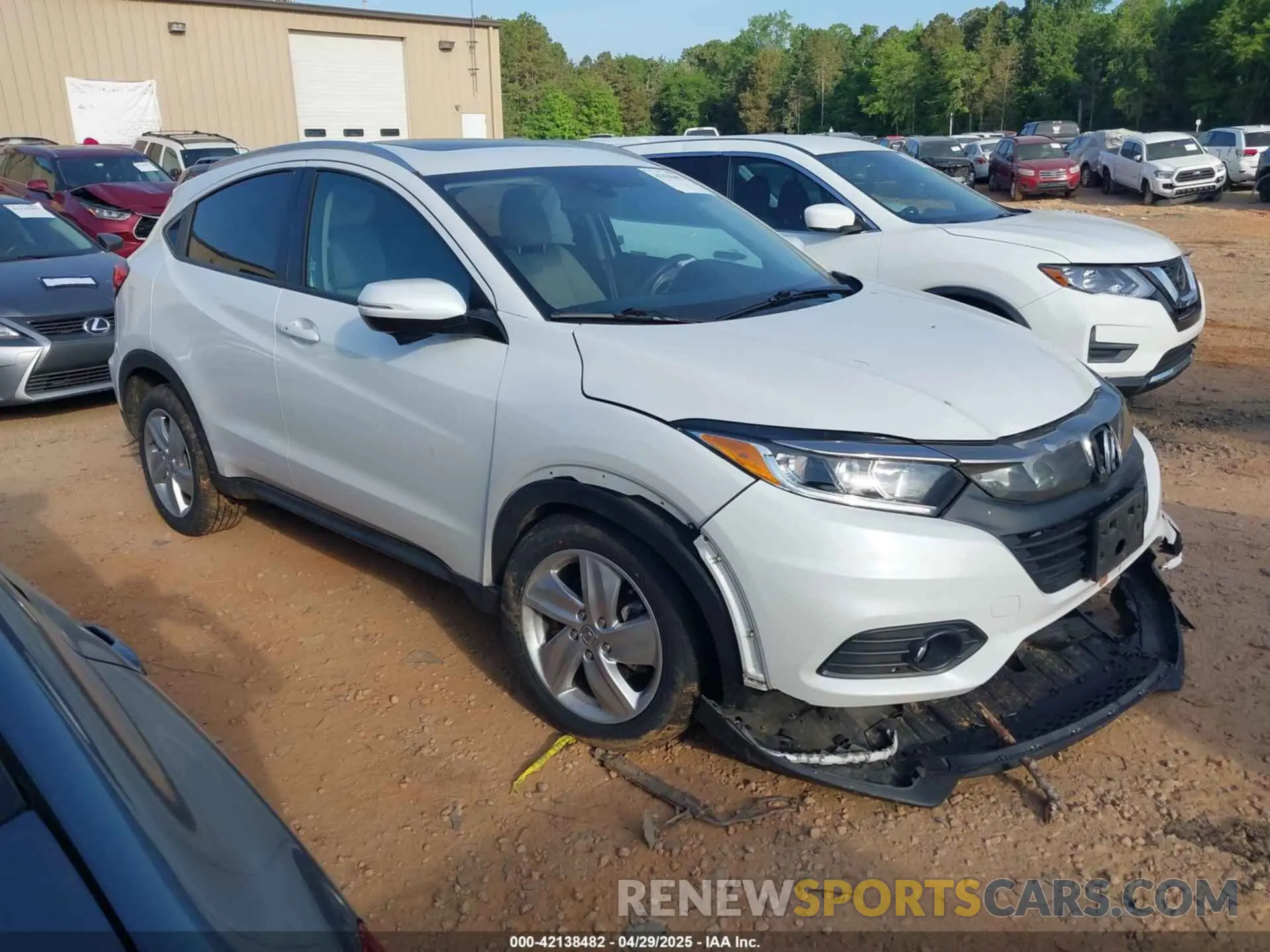 1 Photograph of a damaged car 3CZRU6H5XLM726300 HONDA HR-V 2020