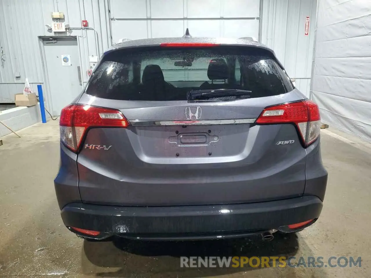 6 Photograph of a damaged car 3CZRU6H5XLM729469 HONDA HR-V 2020