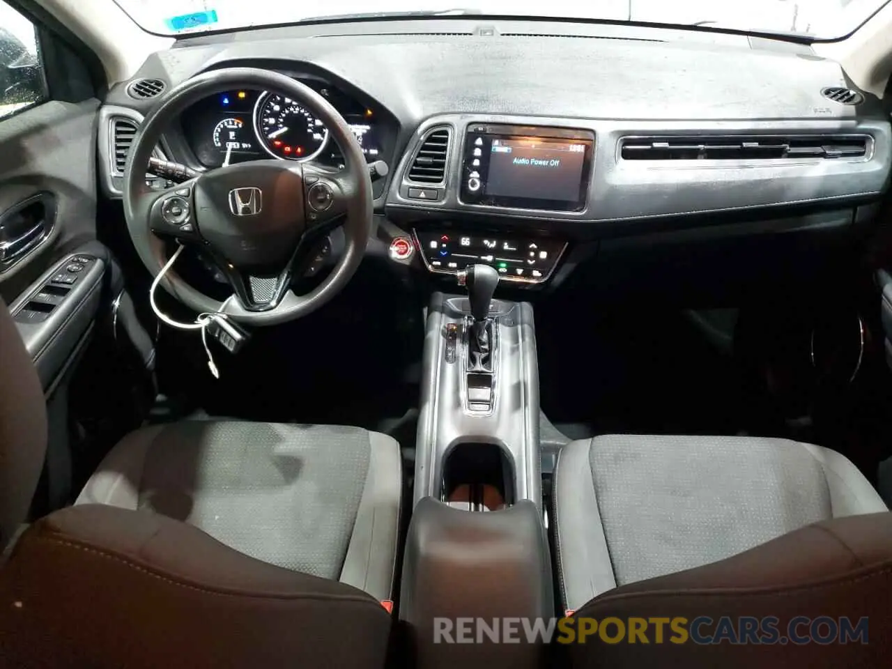 8 Photograph of a damaged car 3CZRU6H5XLM729469 HONDA HR-V 2020