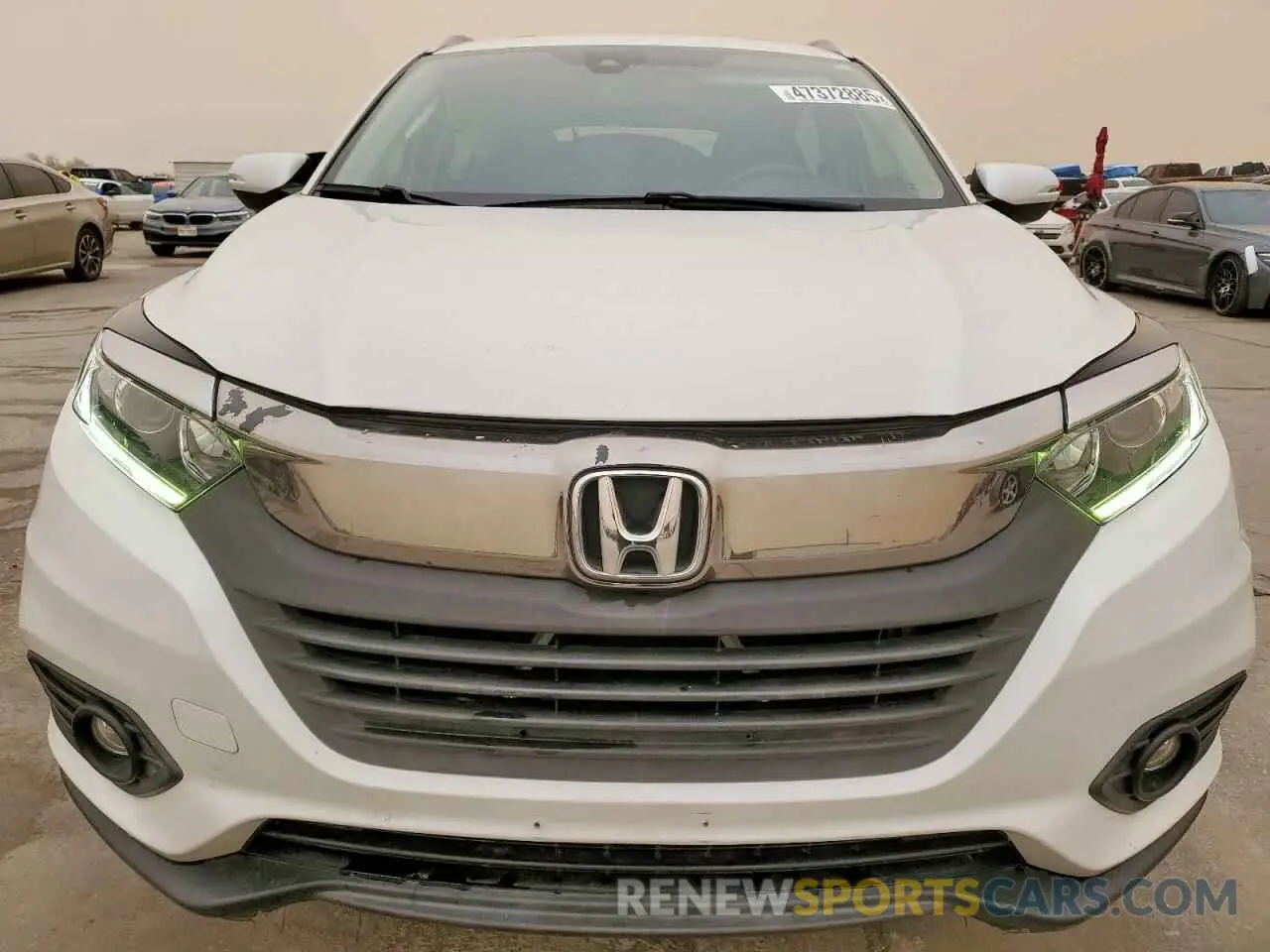 5 Photograph of a damaged car 3CZRU6H75LM700754 HONDA HR-V 2020