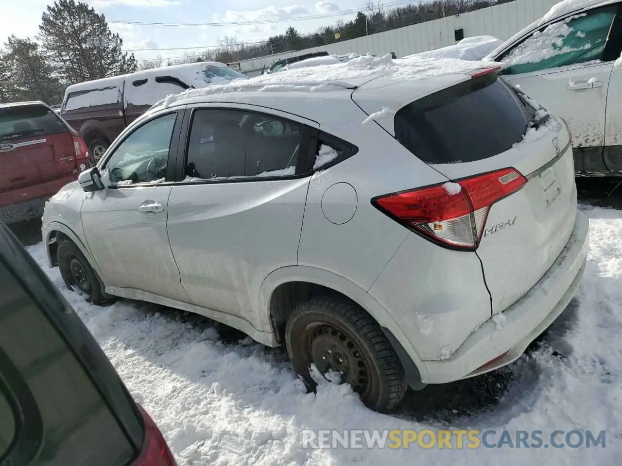 2 Photograph of a damaged car 3CZRU6H93LM720065 HONDA HR-V 2020