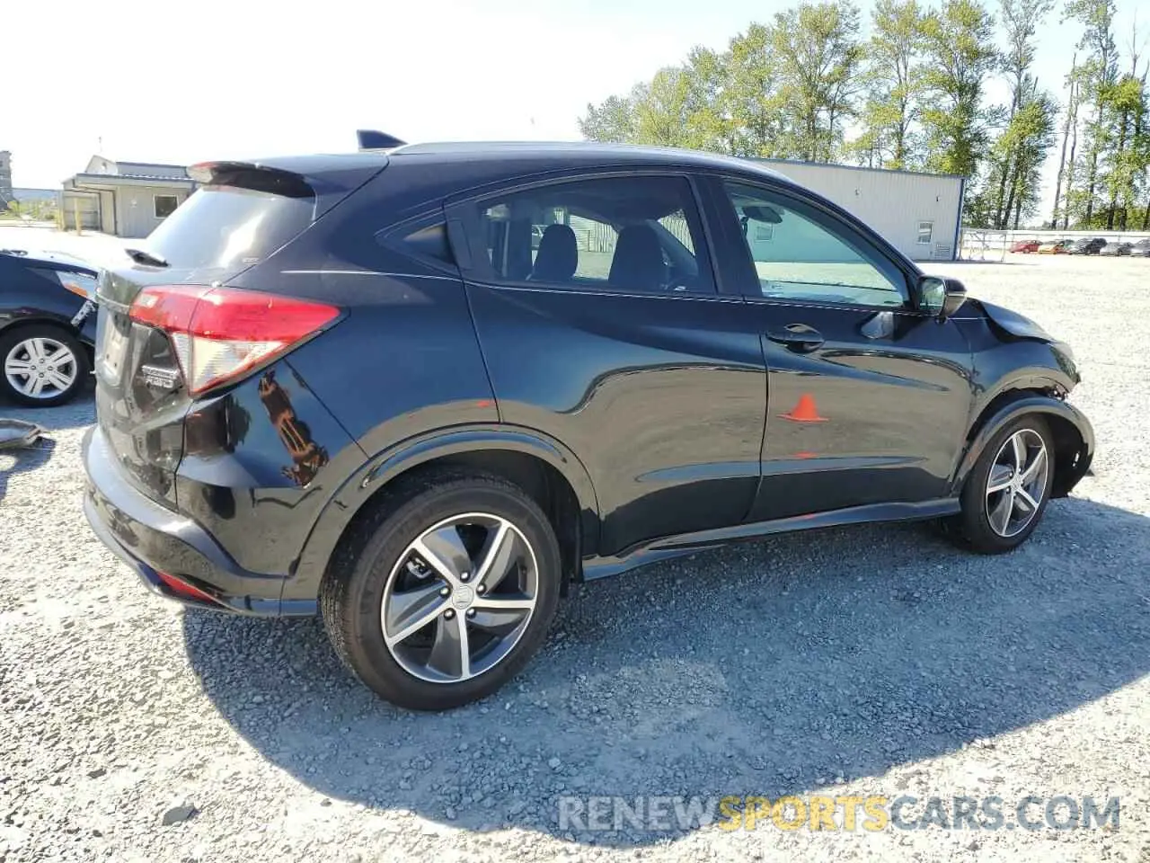 3 Photograph of a damaged car 3CZRU6H99LM700953 HONDA HR-V 2020