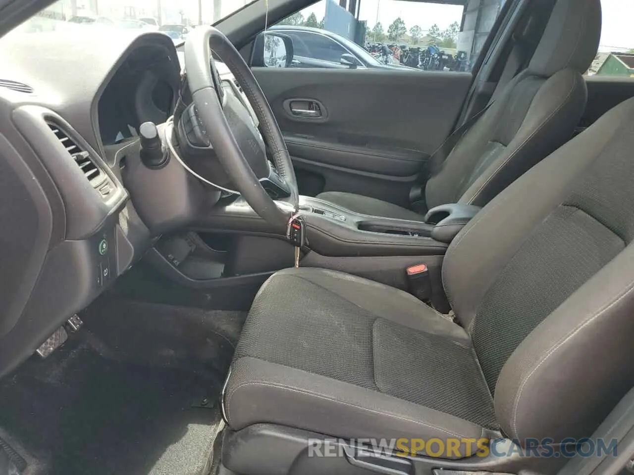 7 Photograph of a damaged car 3CZRU5H11MM715386 HONDA HR-V 2021