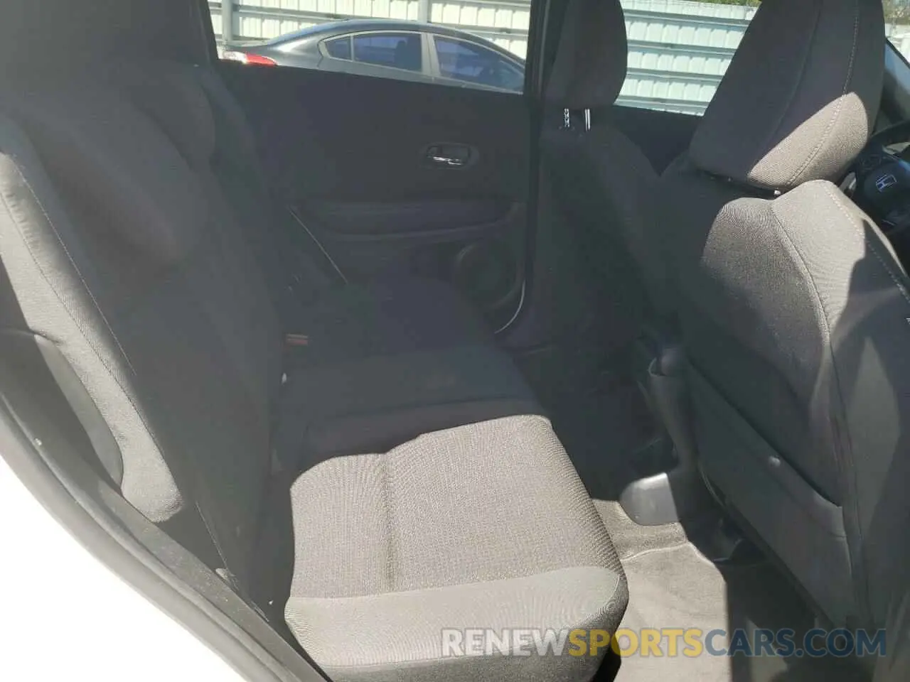 11 Photograph of a damaged car 3CZRU5H14MM726754 HONDA HR-V 2021