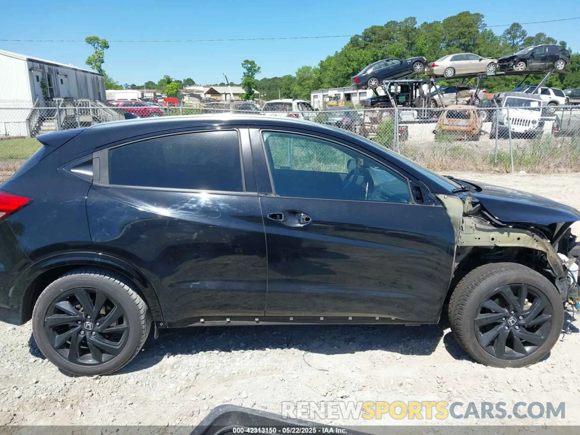 13 Photograph of a damaged car 3CZRU5H16MM720406 HONDA HR-V 2021