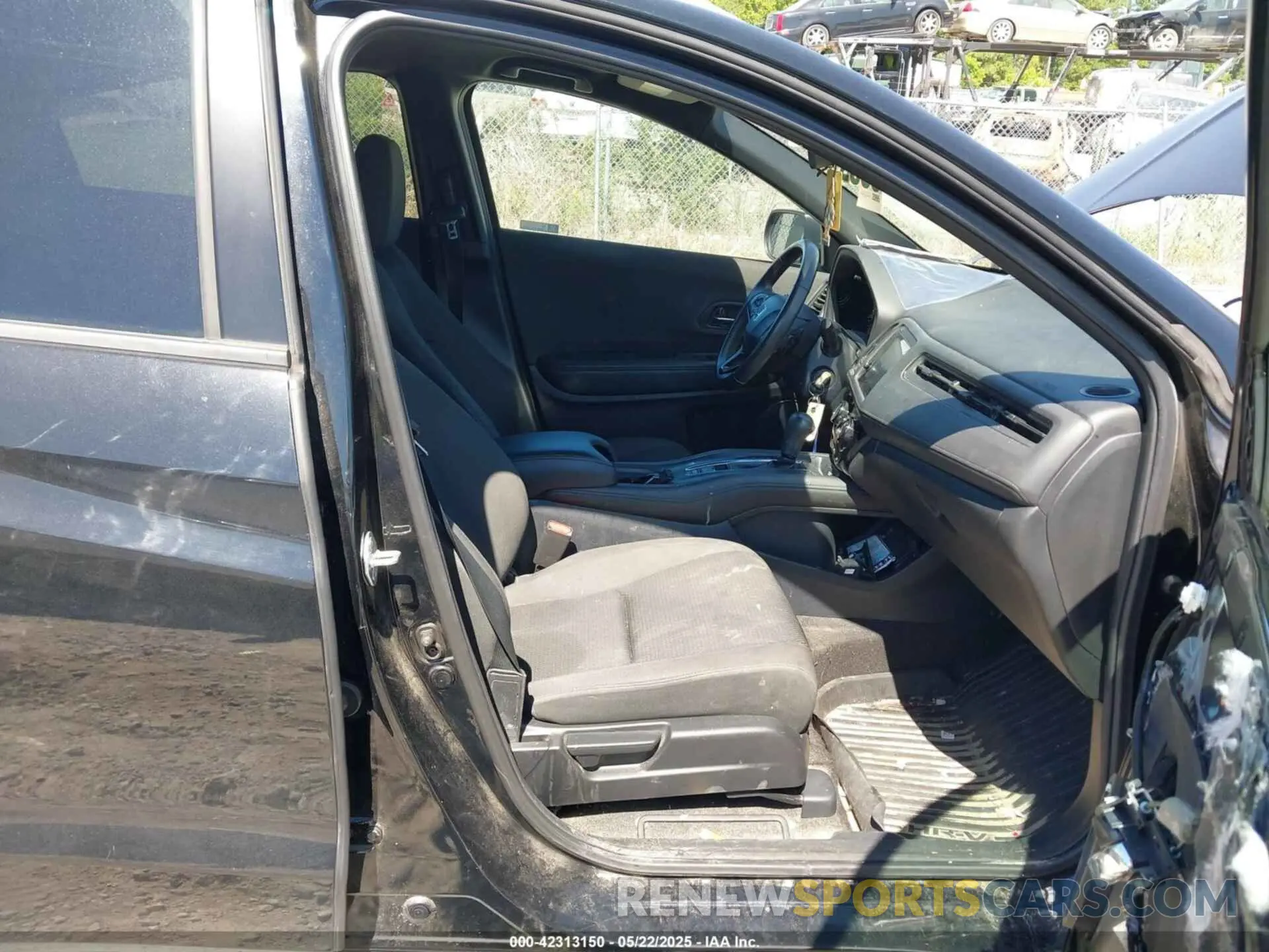5 Photograph of a damaged car 3CZRU5H16MM720406 HONDA HR-V 2021