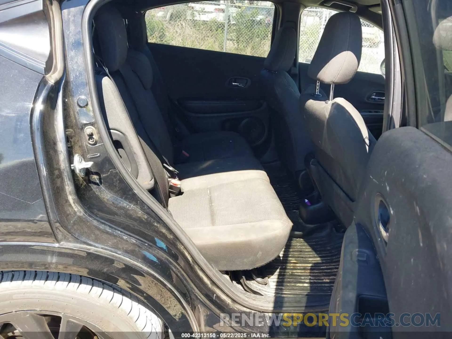 8 Photograph of a damaged car 3CZRU5H16MM720406 HONDA HR-V 2021
