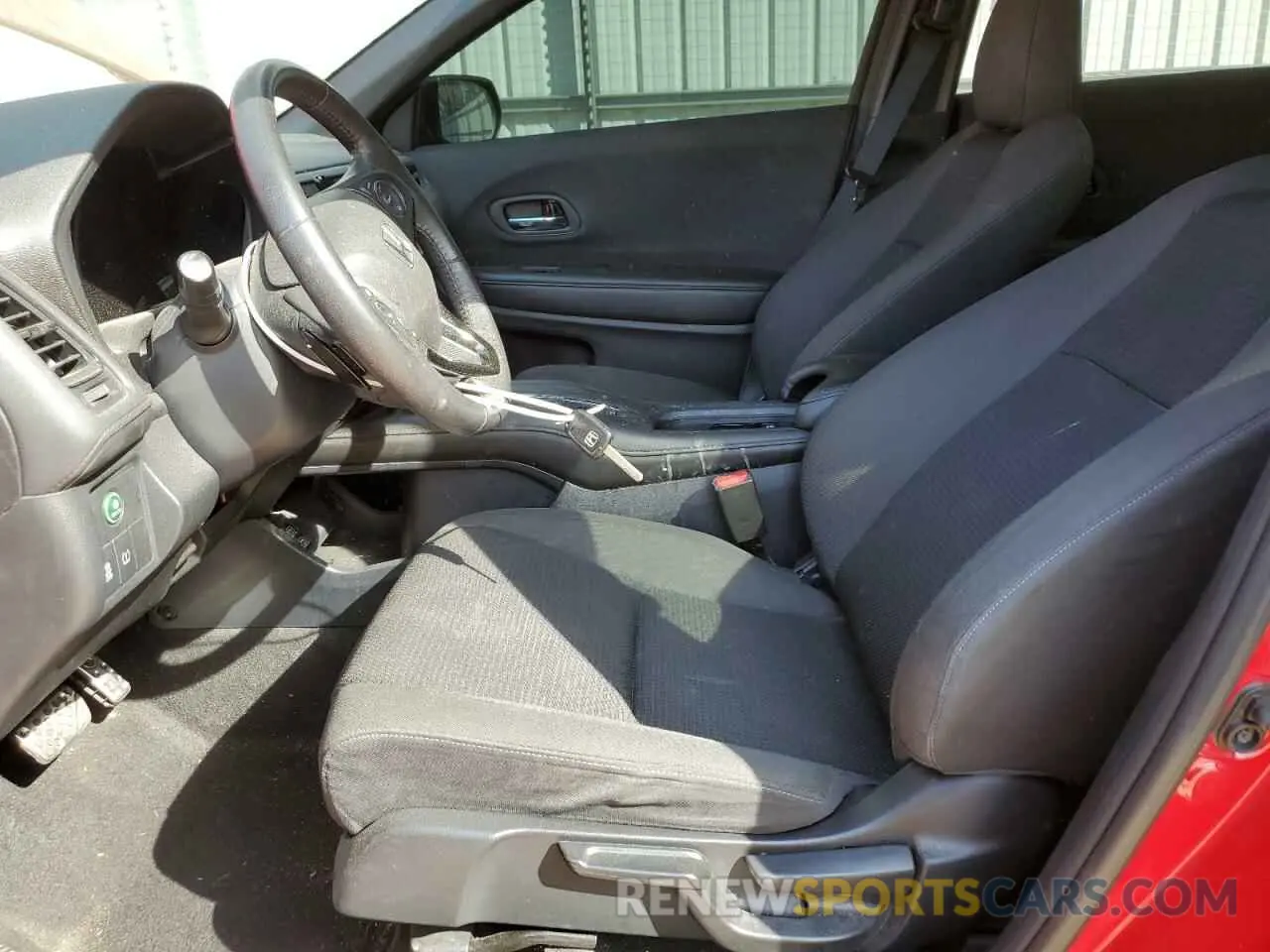 7 Photograph of a damaged car 3CZRU5H17MM700813 HONDA HR-V 2021