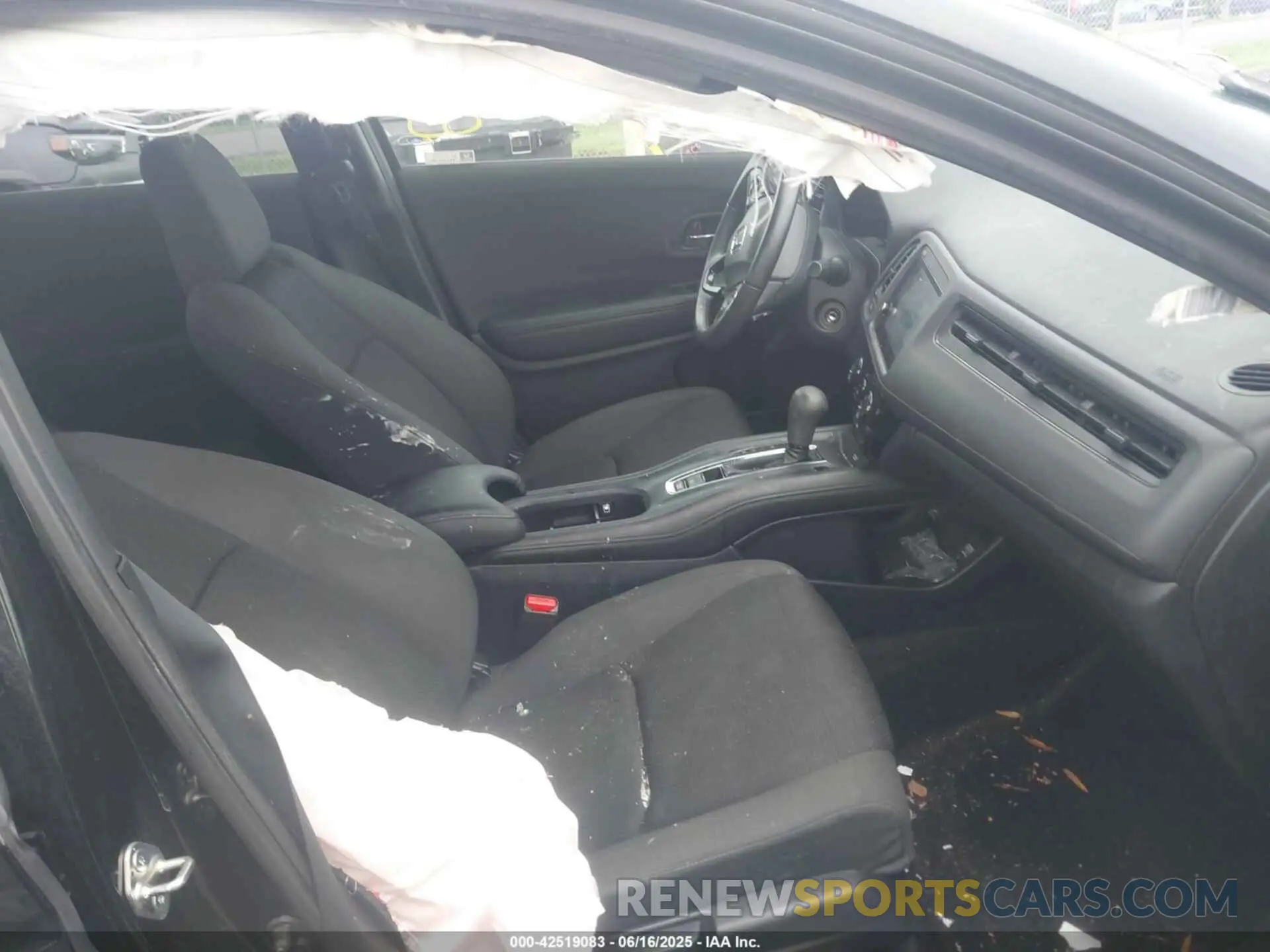5 Photograph of a damaged car 3CZRU5H17MM707003 HONDA HR-V 2021