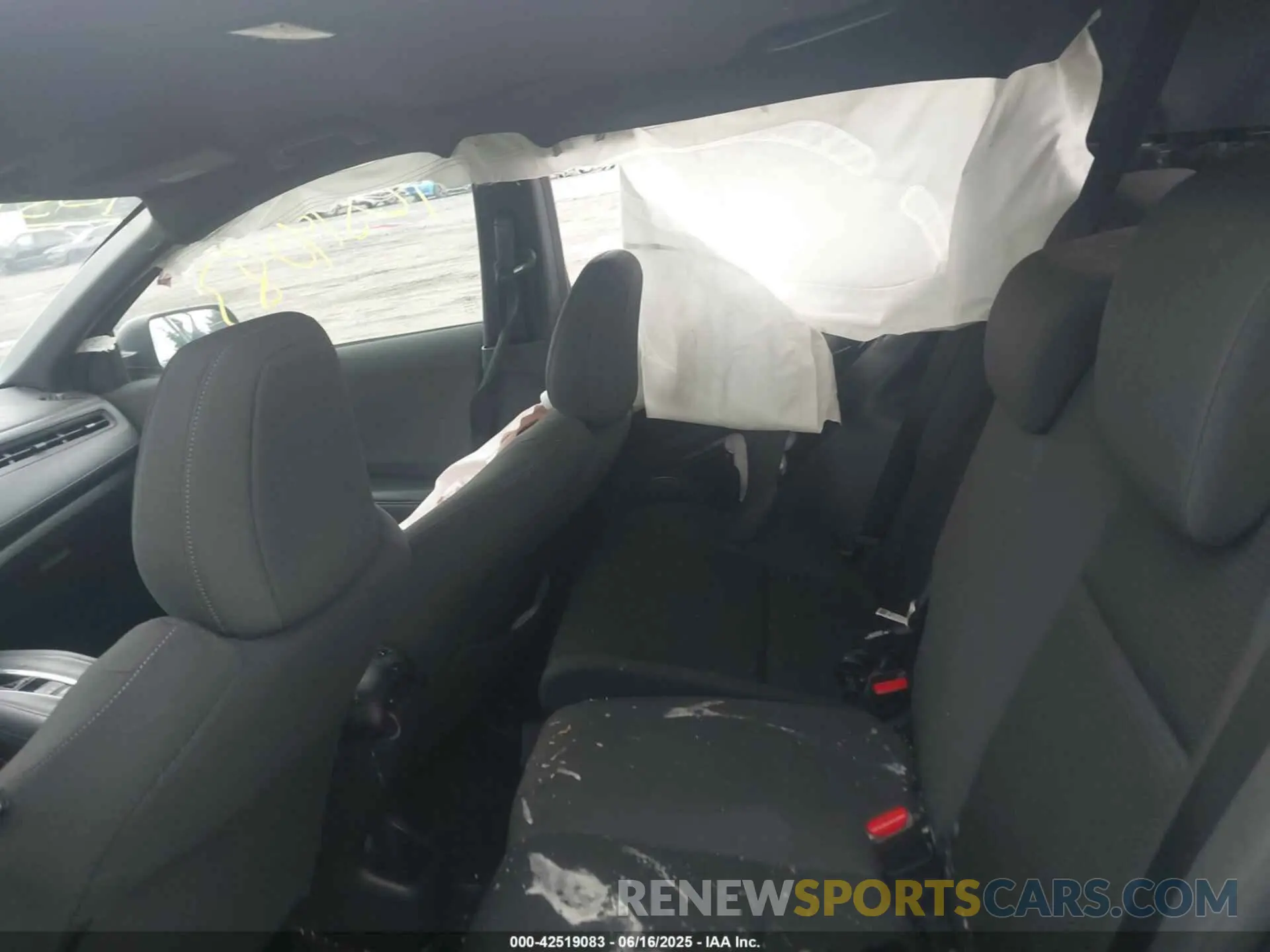 8 Photograph of a damaged car 3CZRU5H17MM707003 HONDA HR-V 2021