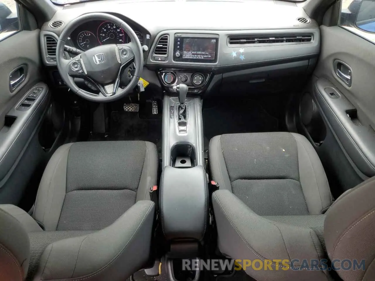 8 Photograph of a damaged car 3CZRU5H17MM715988 HONDA HR-V 2021