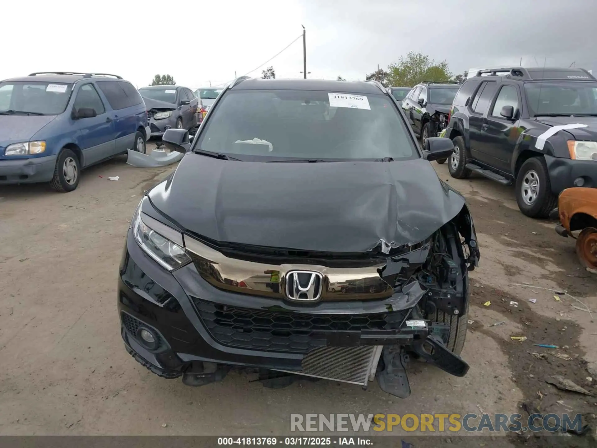 13 Photograph of a damaged car 3CZRU5H19MM708461 HONDA HR-V 2021