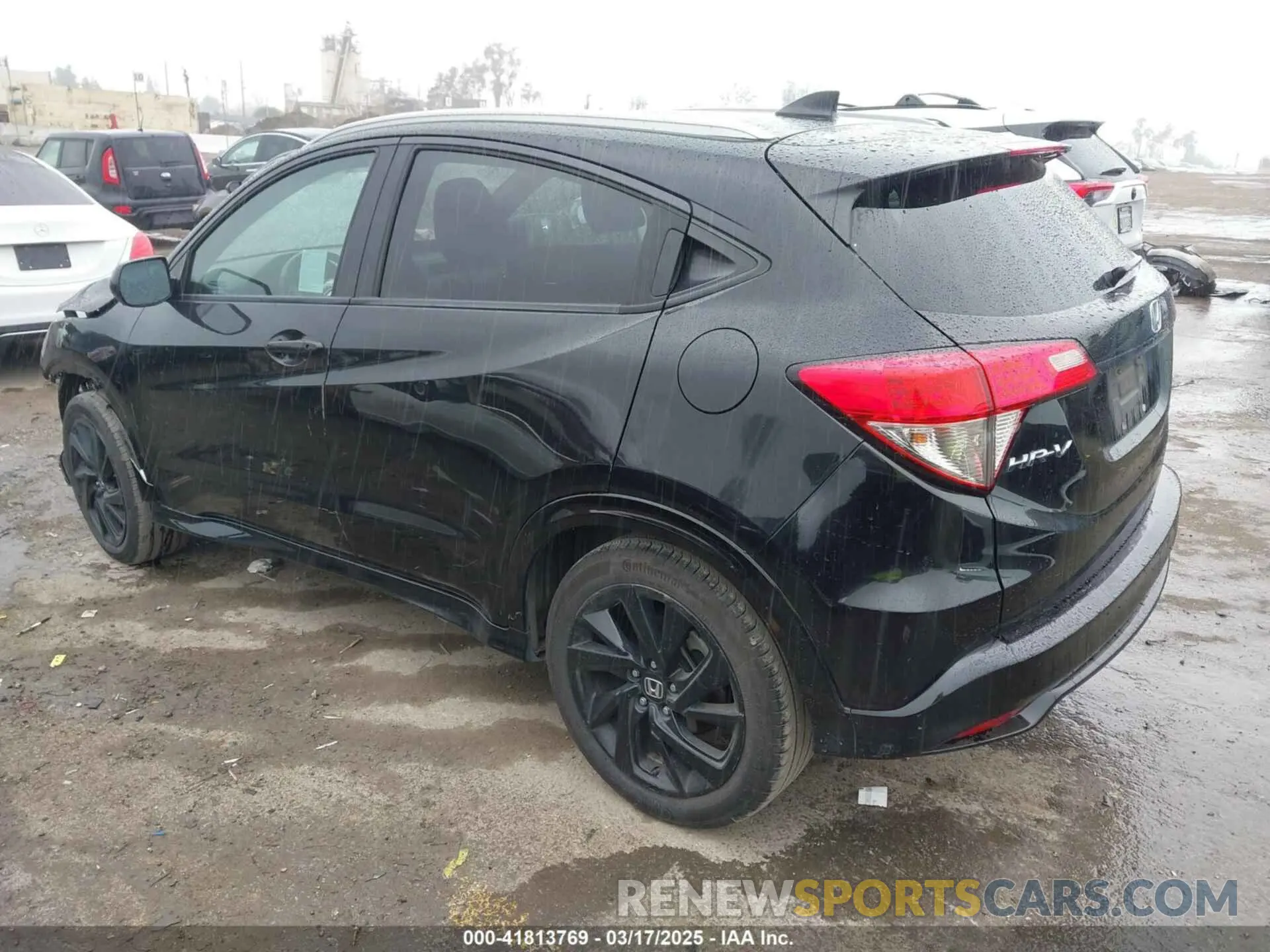 3 Photograph of a damaged car 3CZRU5H19MM708461 HONDA HR-V 2021
