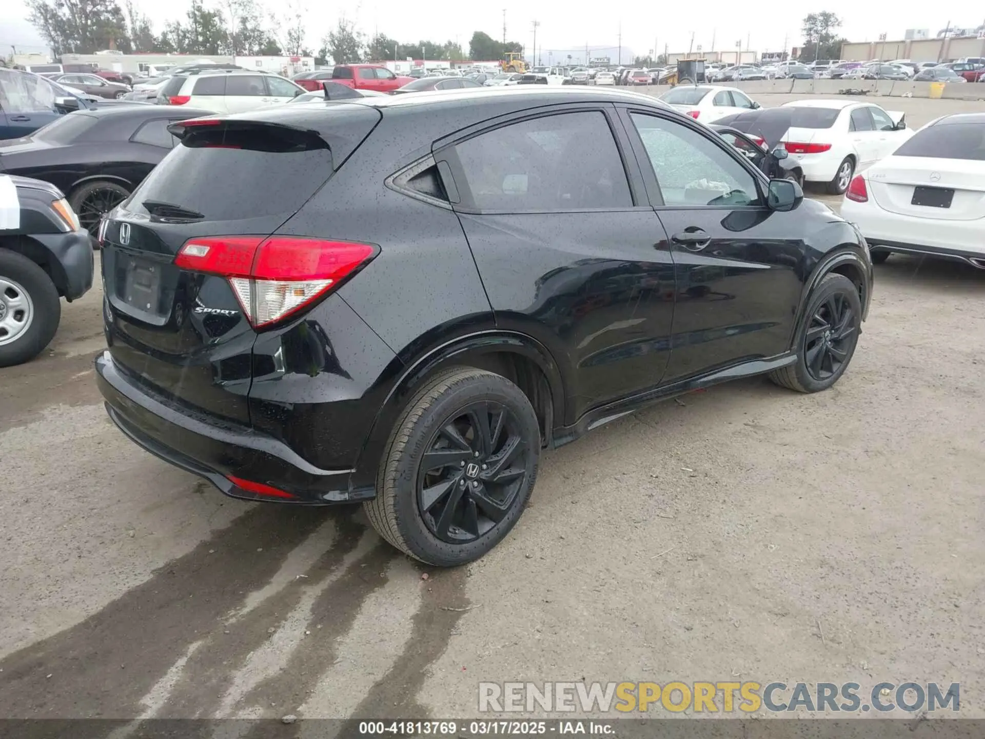 4 Photograph of a damaged car 3CZRU5H19MM708461 HONDA HR-V 2021
