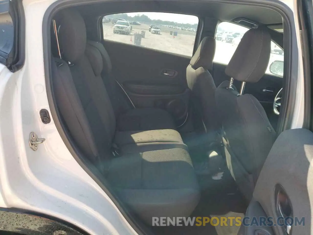 11 Photograph of a damaged car 3CZRU5H1XMM701664 HONDA HR-V 2021