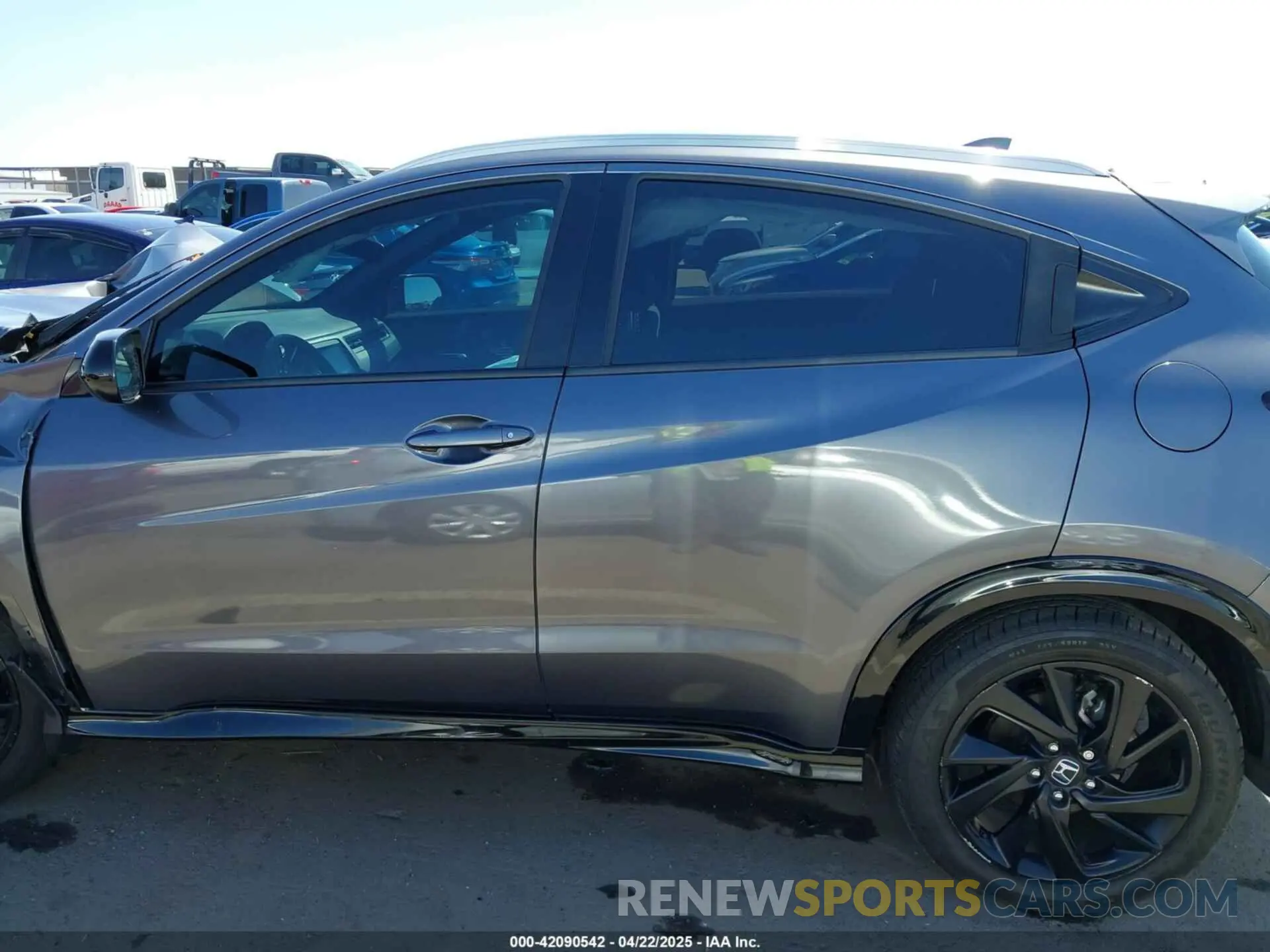 15 Photograph of a damaged car 3CZRU5H1XMM730579 HONDA HR-V 2021