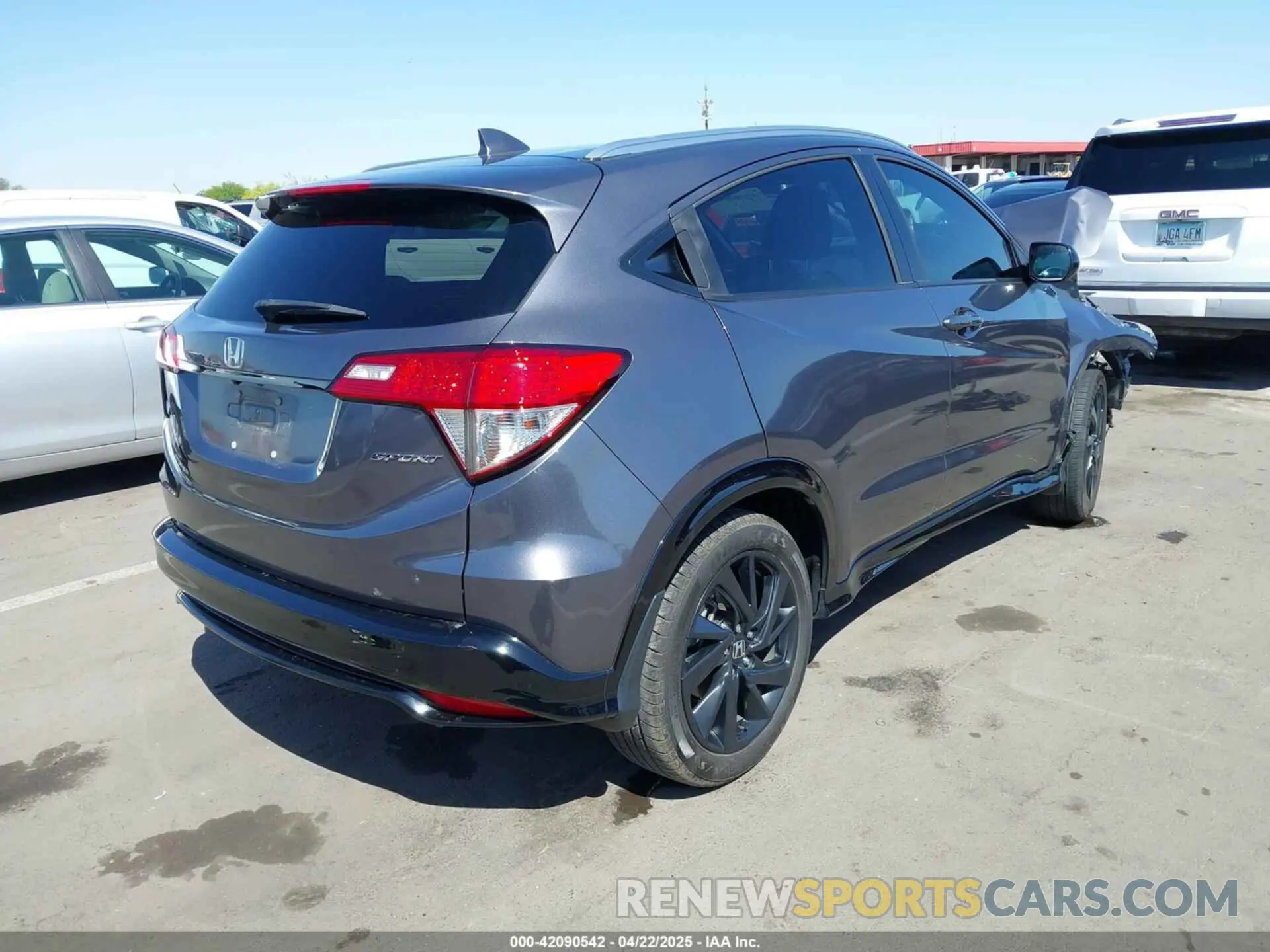 4 Photograph of a damaged car 3CZRU5H1XMM730579 HONDA HR-V 2021
