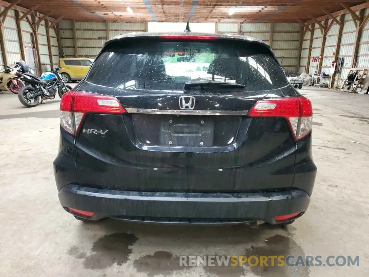 6 Photograph of a damaged car 3CZRU5H30MM100023 HONDA HR-V 2021