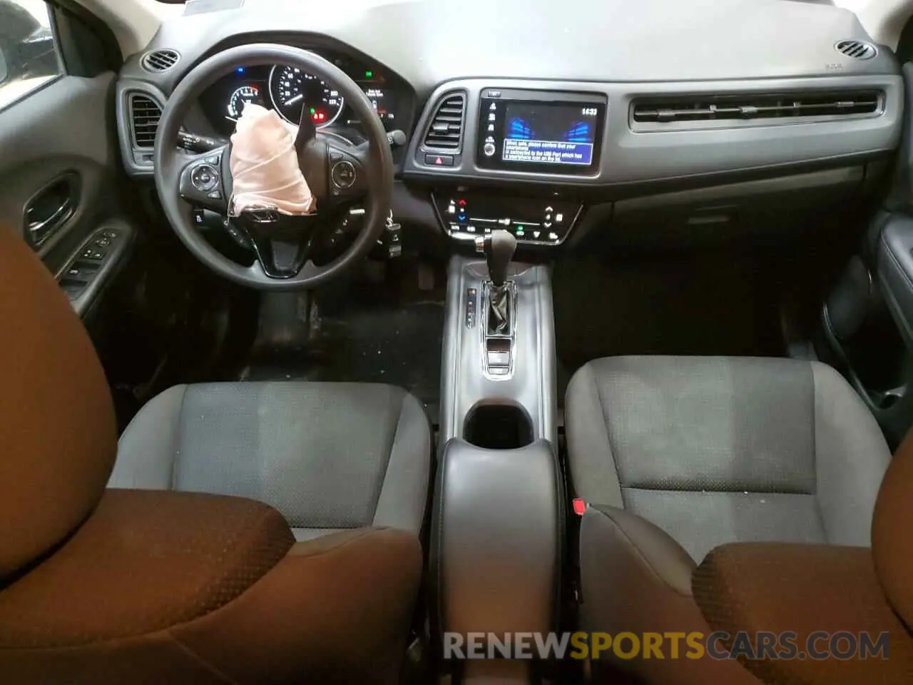 8 Photograph of a damaged car 3CZRU5H30MM100023 HONDA HR-V 2021