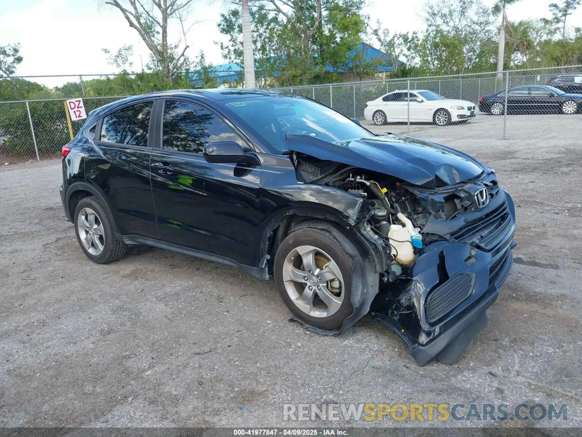 1 Photograph of a damaged car 3CZRU5H30MM727532 HONDA HR-V 2021