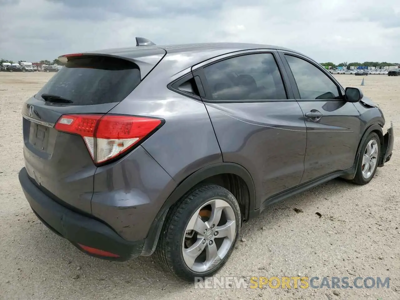 3 Photograph of a damaged car 3CZRU5H31MM721433 HONDA HR-V 2021