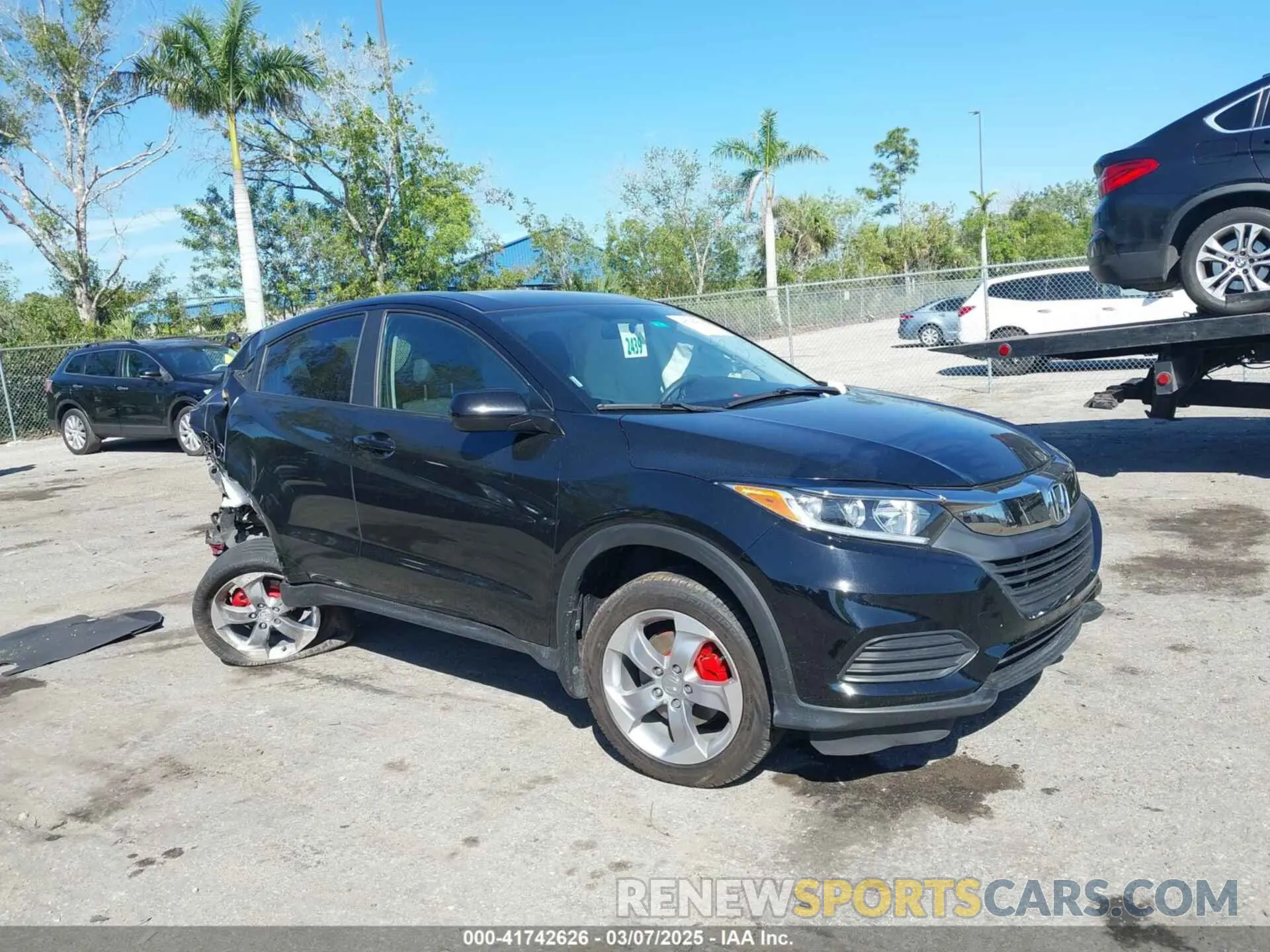 1 Photograph of a damaged car 3CZRU5H33MM726939 HONDA HR-V 2021