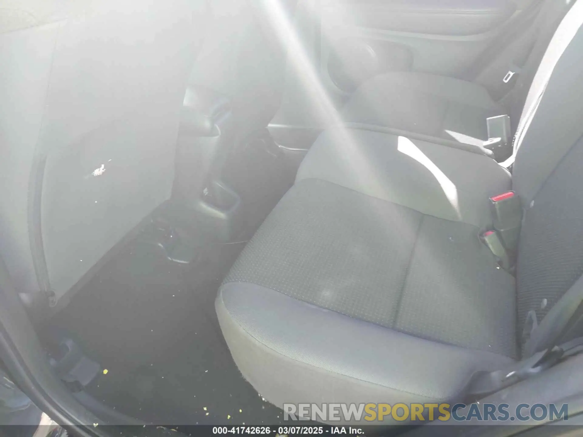 8 Photograph of a damaged car 3CZRU5H33MM726939 HONDA HR-V 2021
