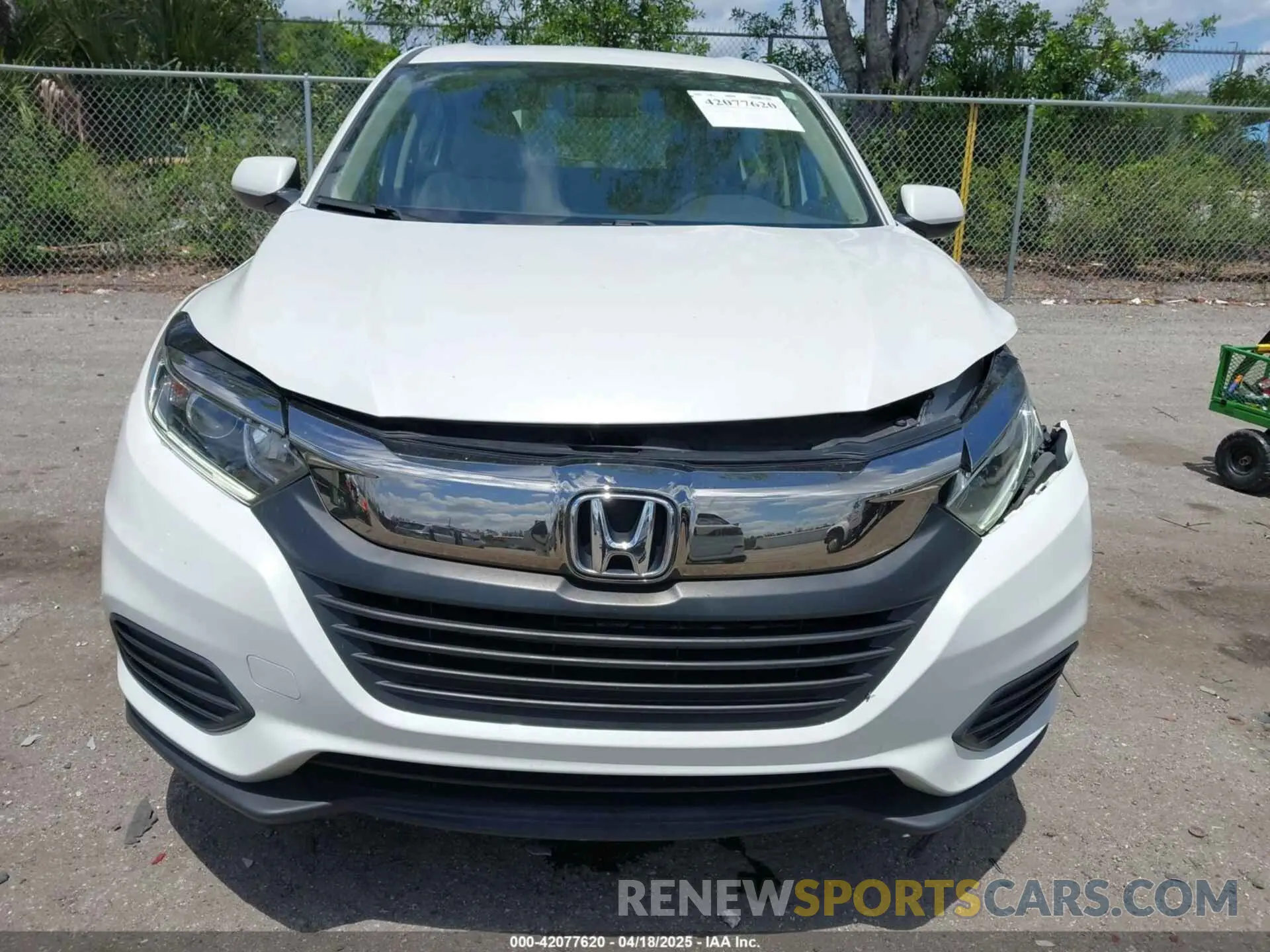 13 Photograph of a damaged car 3CZRU5H33MM728433 HONDA HR-V 2021