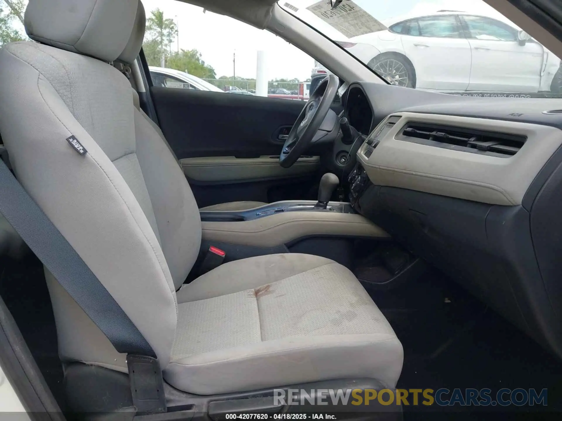 5 Photograph of a damaged car 3CZRU5H33MM728433 HONDA HR-V 2021