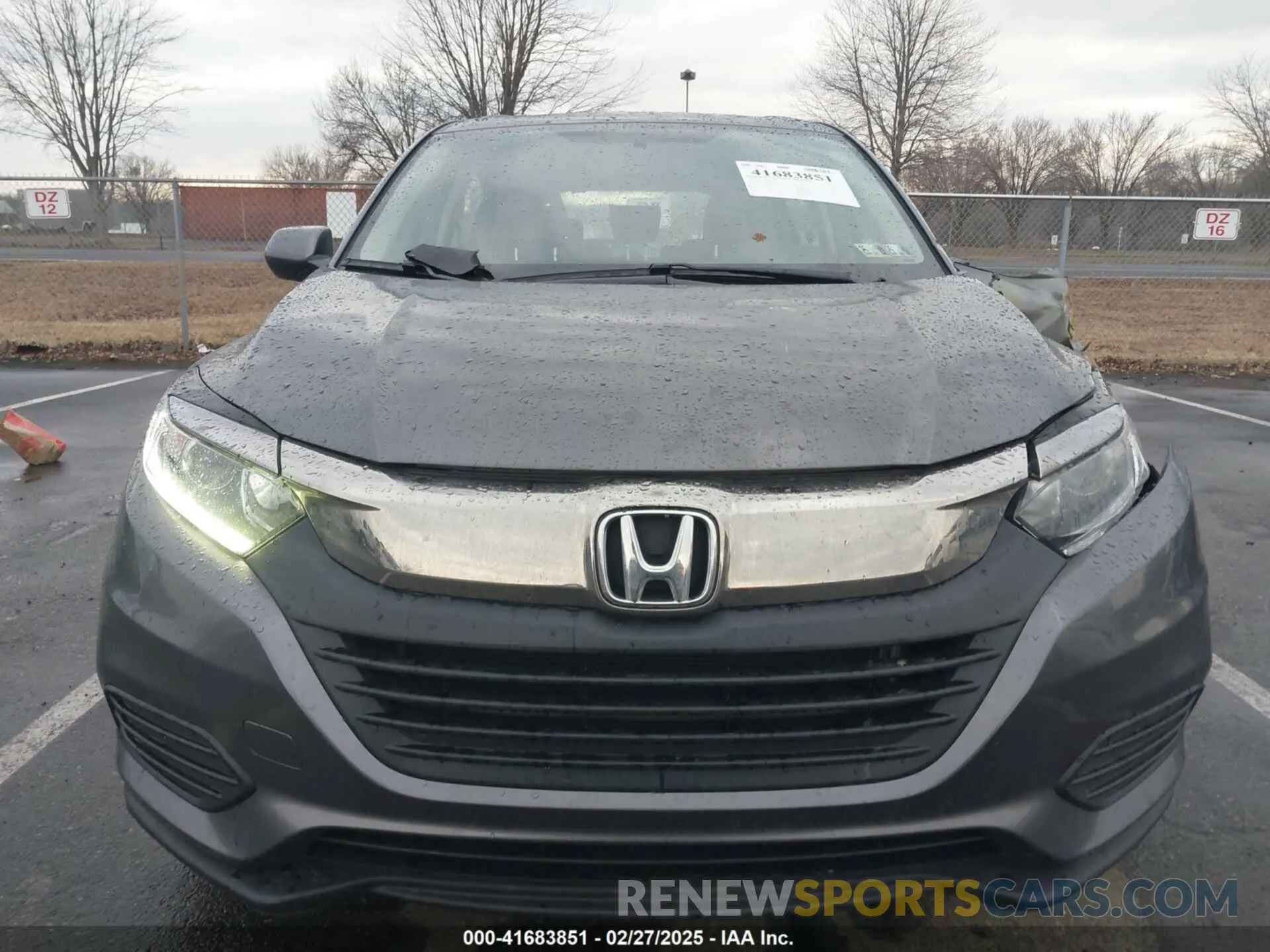 12 Photograph of a damaged car 3CZRU5H35MM708779 HONDA HR-V 2021