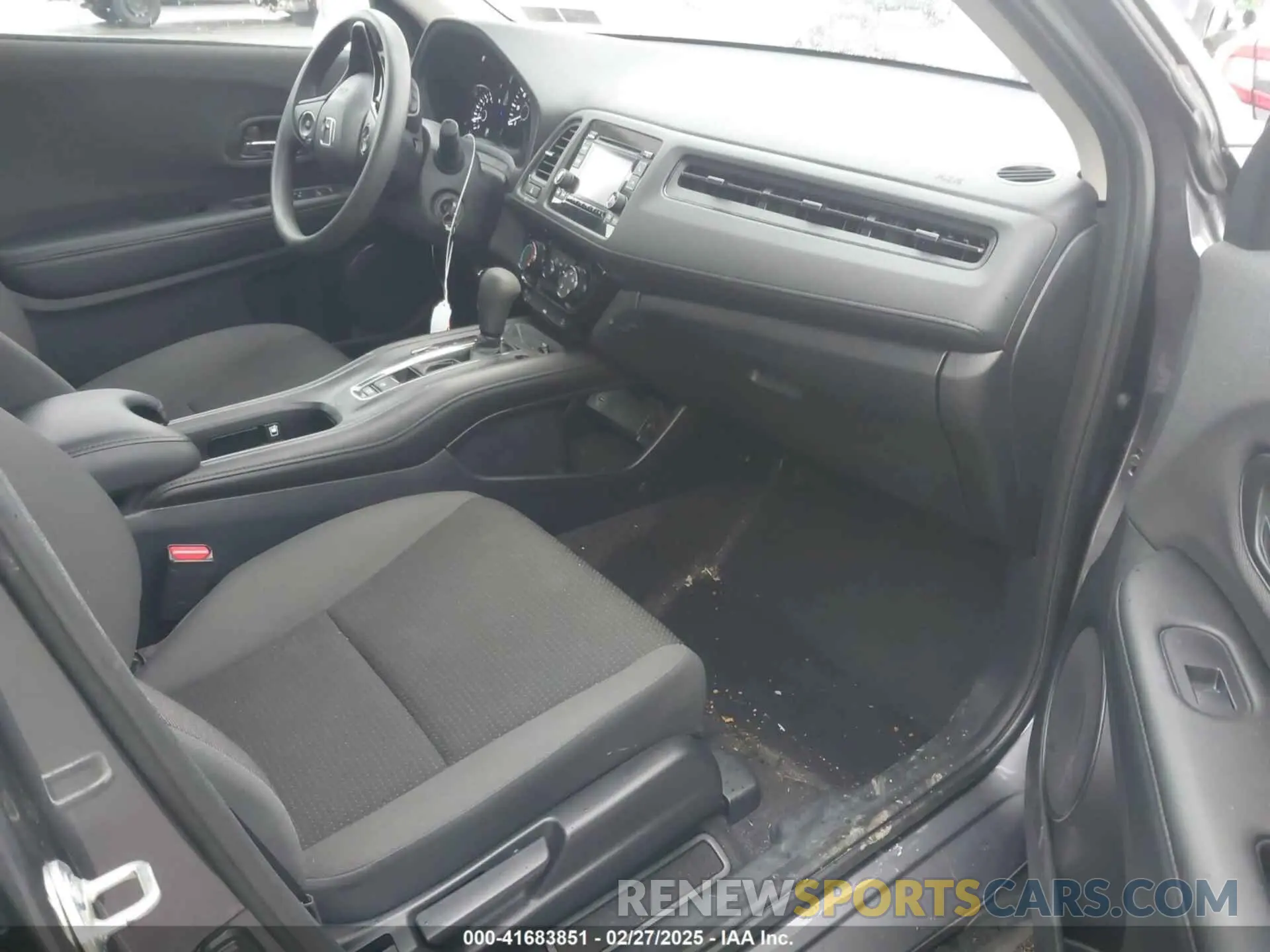 5 Photograph of a damaged car 3CZRU5H35MM708779 HONDA HR-V 2021