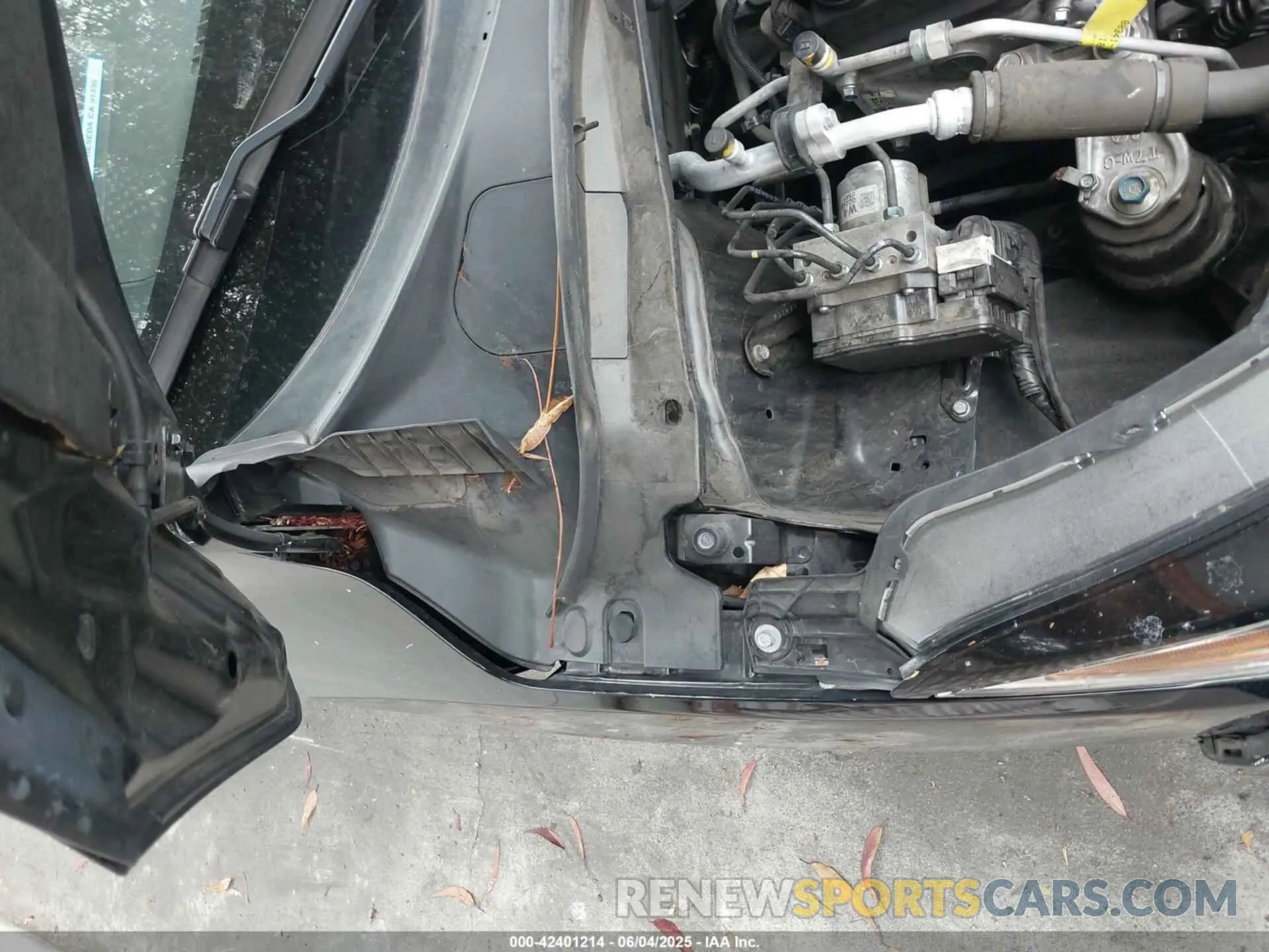 12 Photograph of a damaged car 3CZRU5H37MM704782 HONDA HR-V 2021