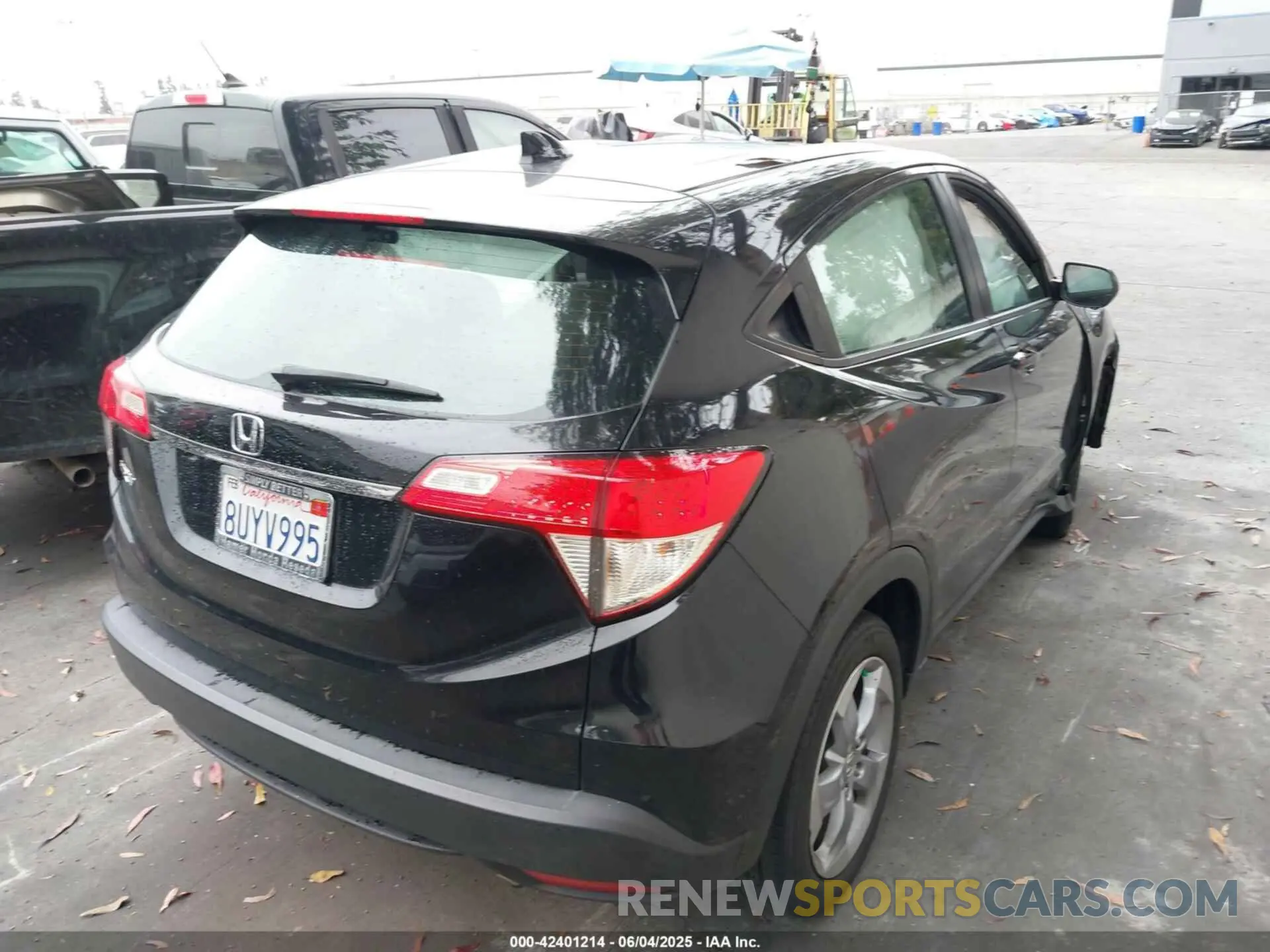 4 Photograph of a damaged car 3CZRU5H37MM704782 HONDA HR-V 2021