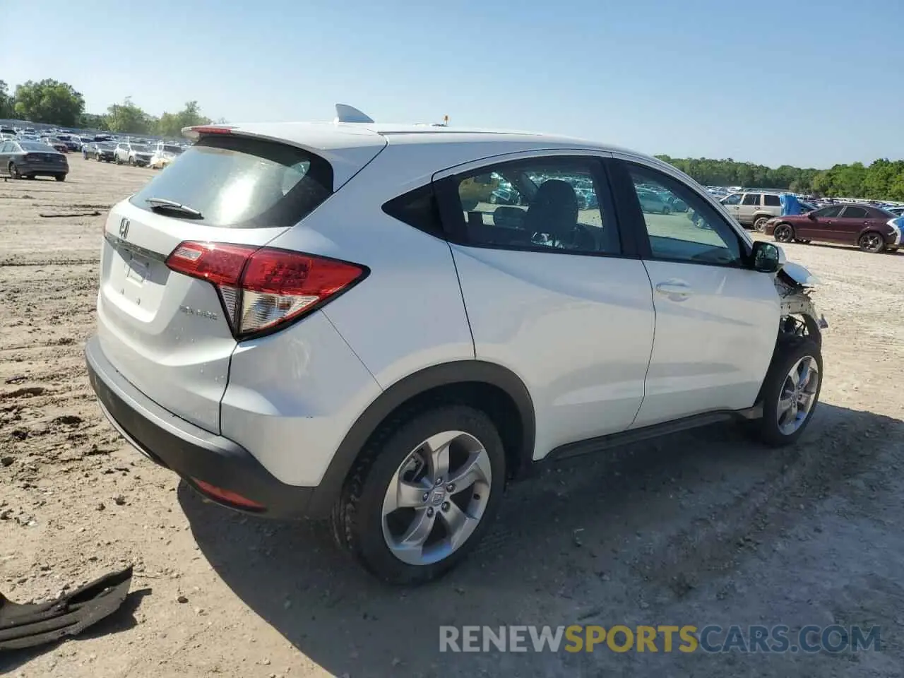 3 Photograph of a damaged car 3CZRU5H38MM732896 HONDA HR-V 2021