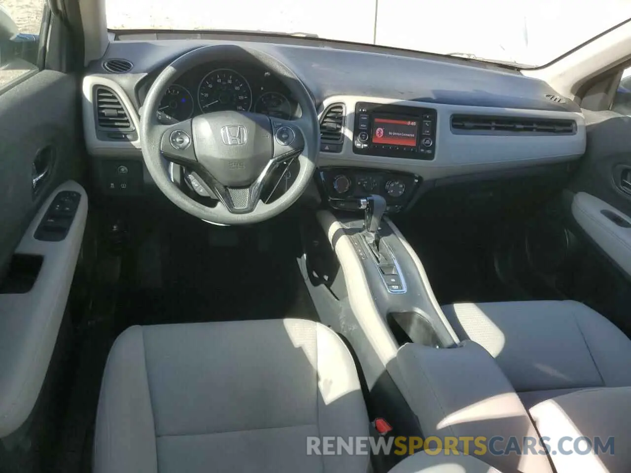 8 Photograph of a damaged car 3CZRU5H38MM732896 HONDA HR-V 2021
